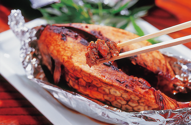 かっとっぽ（箱フグの味噌焼き）